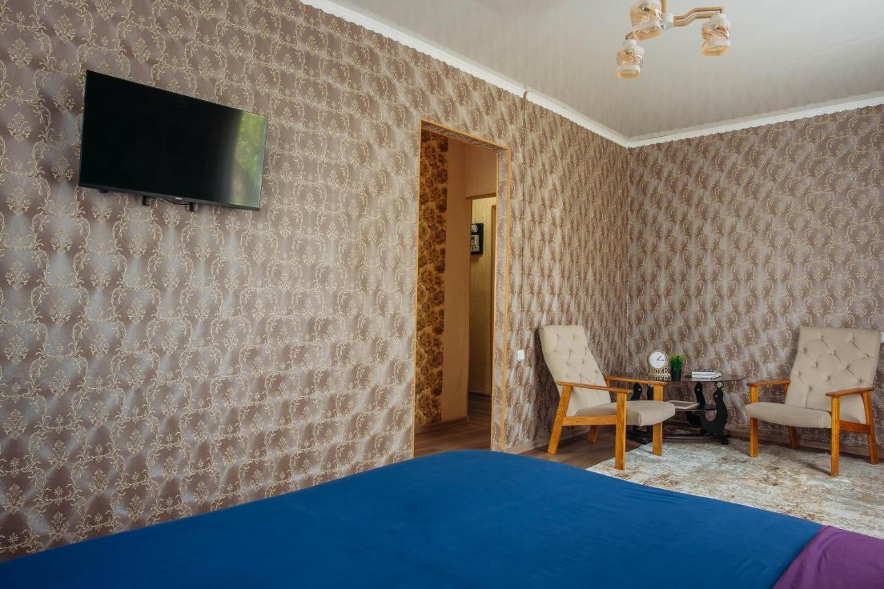 1-комнатная в центре на аль-фараби 93 Apartment Kostanay